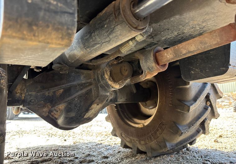 image for item YA2040 2015 Ditch Witch 410SX trencher