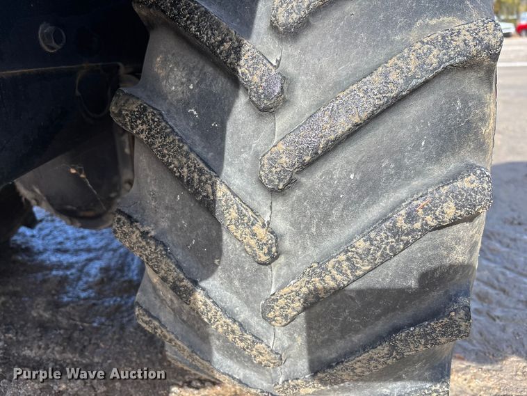 image for item YA2040 2015 Ditch Witch 410SX trencher