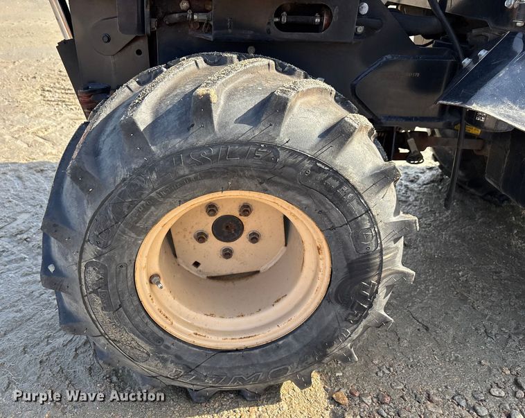 image for item YA2040 2015 Ditch Witch 410SX trencher