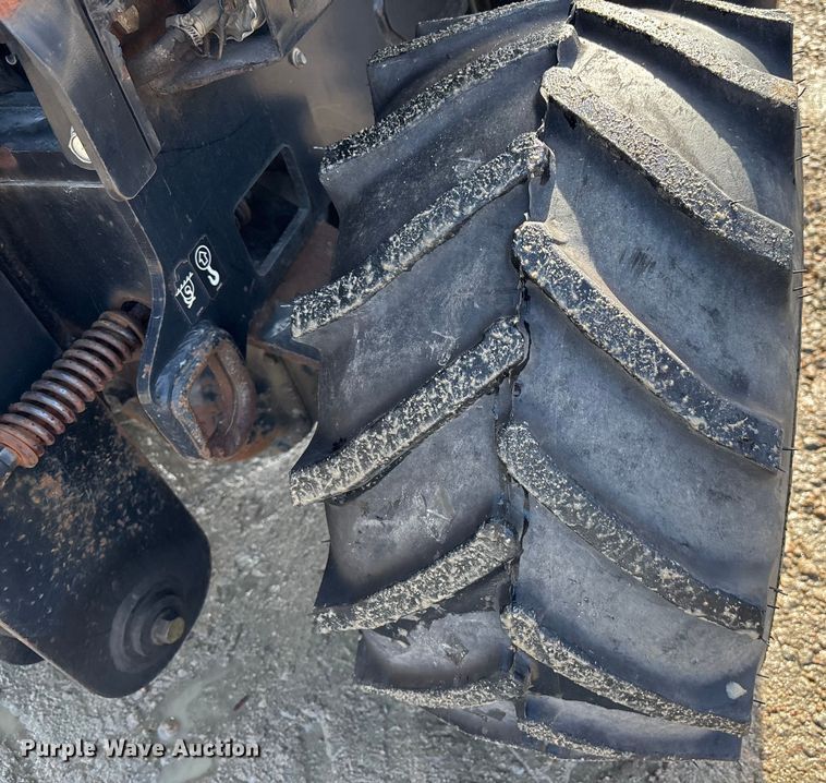 image for item YA2040 2015 Ditch Witch 410SX trencher