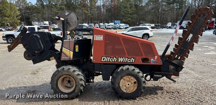 image for item YA2041 2015 Ditch Witch 410SX trencher