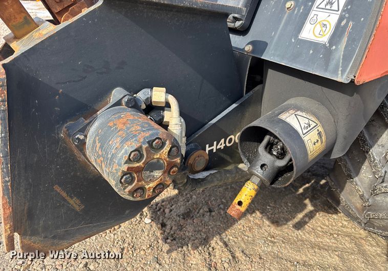 image for item YA2041 2015 Ditch Witch 410SX trencher