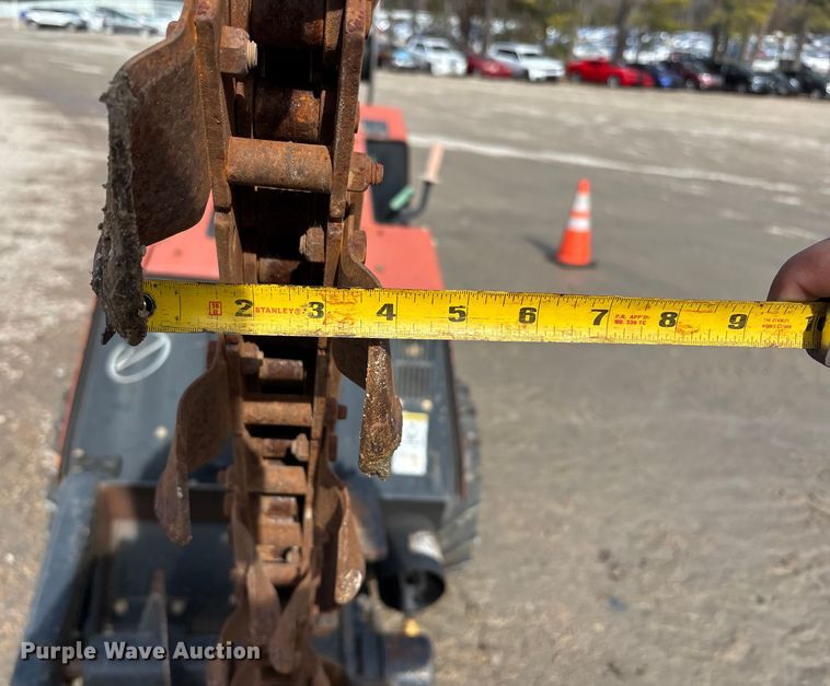 image for item YA2041 2015 Ditch Witch 410SX trencher