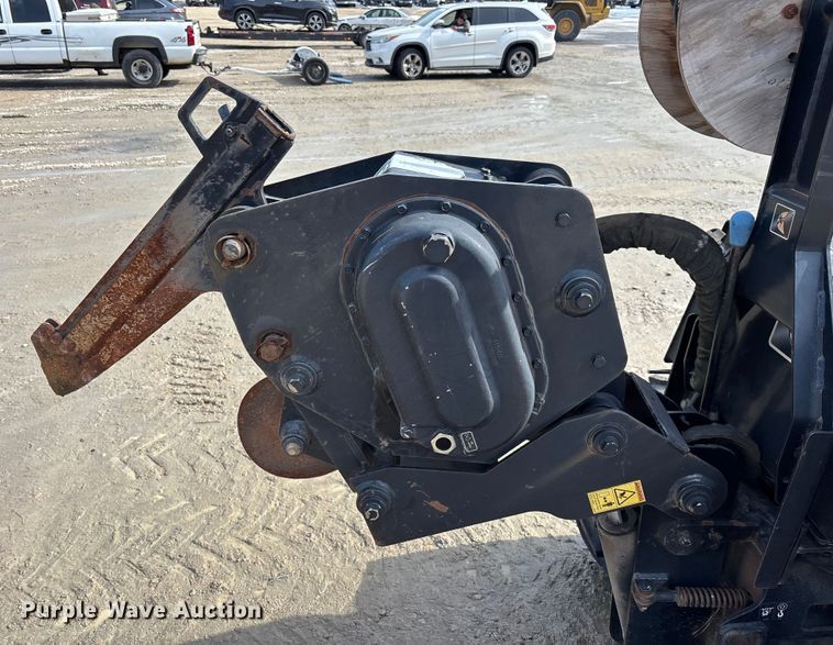 image for item YA2041 2015 Ditch Witch 410SX trencher