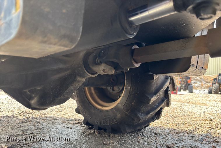 image for item YA2041 2015 Ditch Witch 410SX trencher