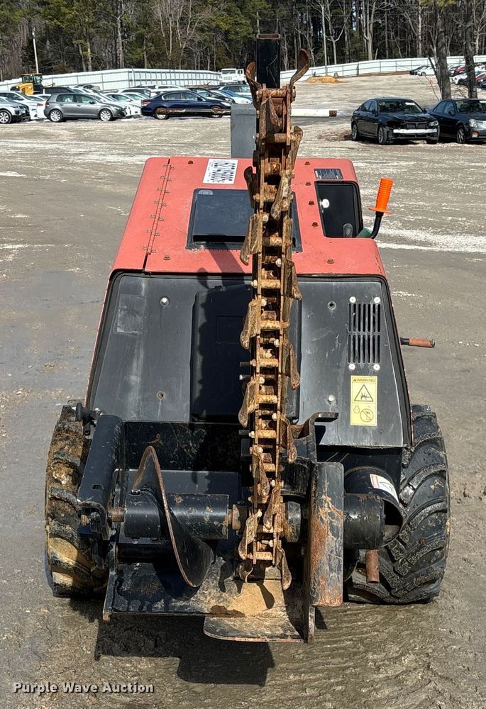 image for item YA2042 2017 Ditch Witch 410SX trencher