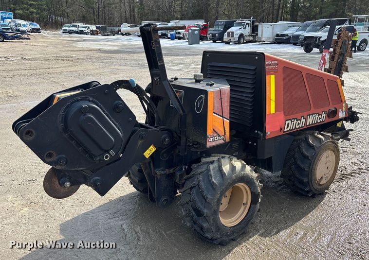 image for item YA2042 2017 Ditch Witch 410SX trencher