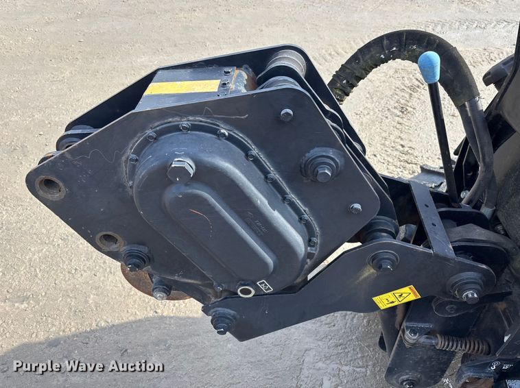 image for item YA2042 2017 Ditch Witch 410SX trencher