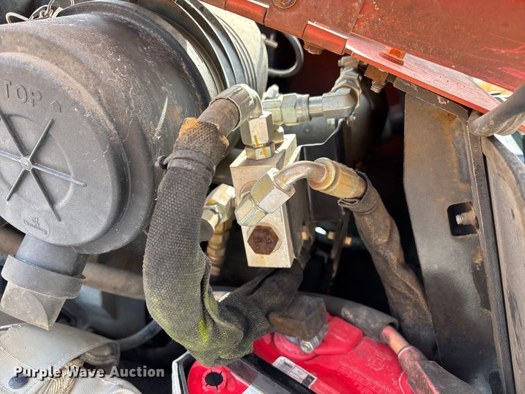 image for item YA2042 2017 Ditch Witch 410SX trencher