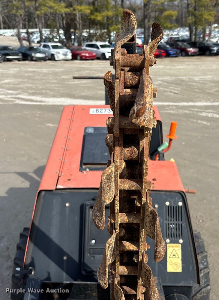 image for item YA2043 2016 Ditch Witch 410SX trencher