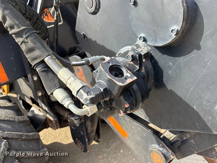 image for item YA2043 2016 Ditch Witch 410SX trencher