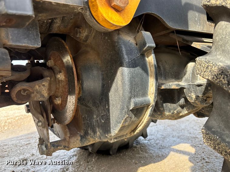 image for item YA2043 2016 Ditch Witch 410SX trencher