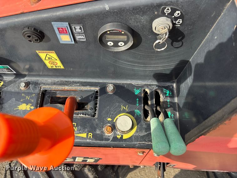 image for item YA2043 2016 Ditch Witch 410SX trencher