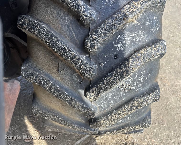 image for item YA2043 2016 Ditch Witch 410SX trencher