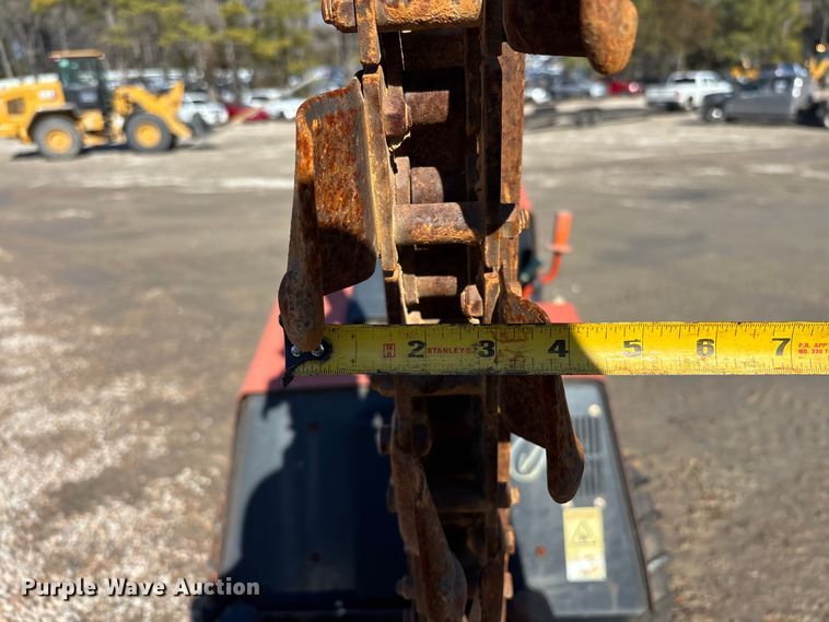 image for item YA2044 2016 Ditch Witch 410SX trencher