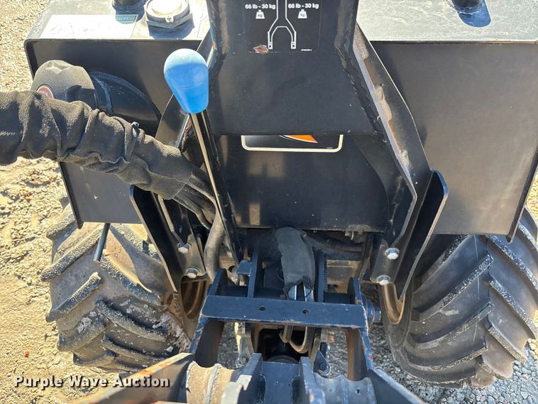 image for item YA2044 2016 Ditch Witch 410SX trencher