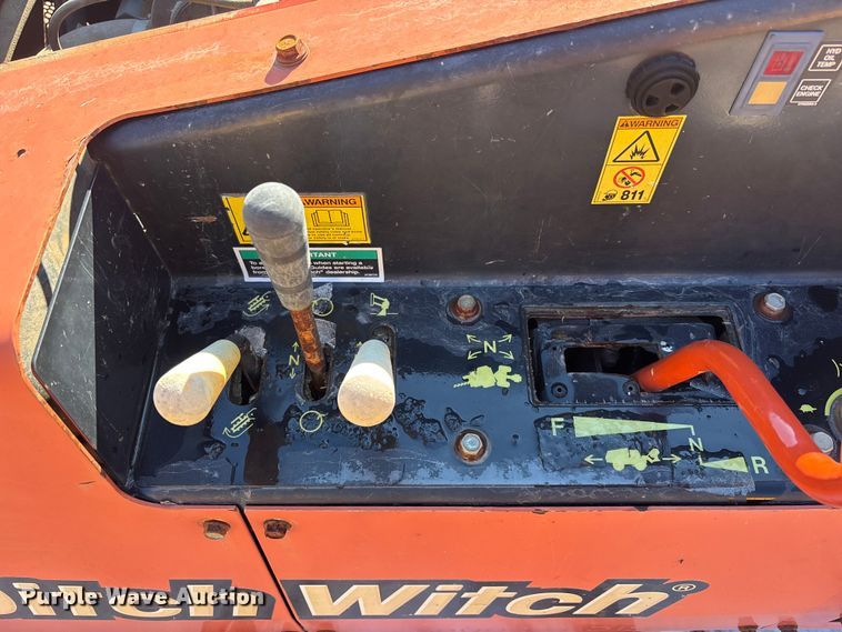 image for item YA2044 2016 Ditch Witch 410SX trencher