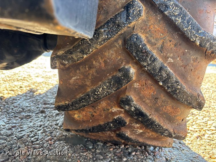 image for item YA2044 2016 Ditch Witch 410SX trencher