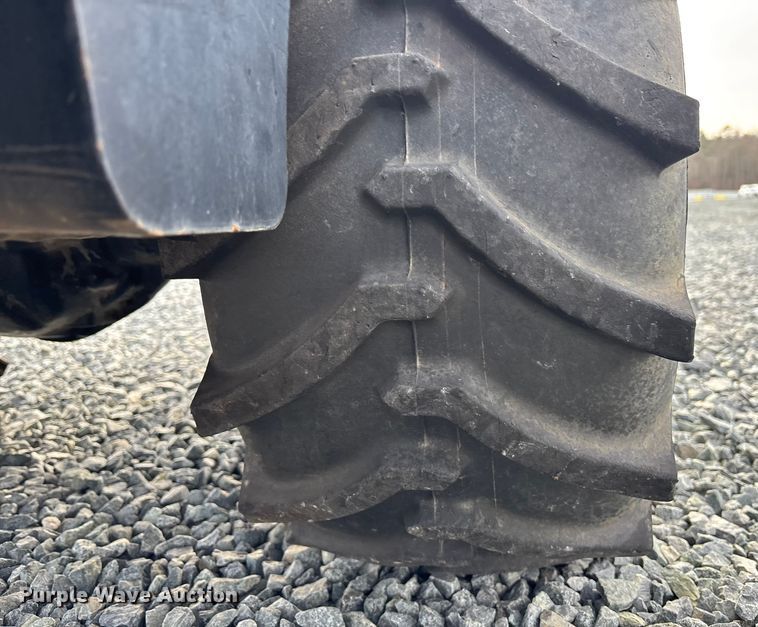 image for item YA2047 2016 Ditch Witch 410SX trencher