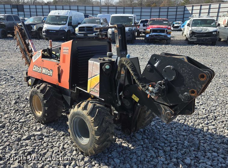 image for item YA2048 2015 Ditch Witch 410SX trencher
