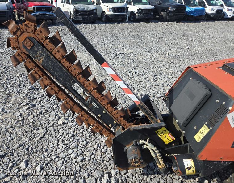 image for item YA2048 2015 Ditch Witch 410SX trencher