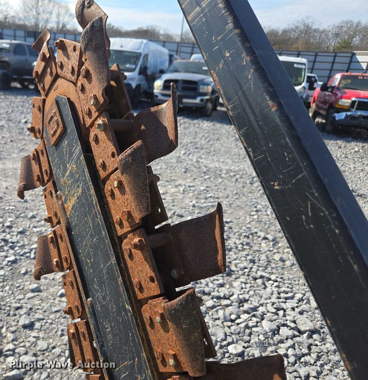 image for item YA2048 2015 Ditch Witch 410SX trencher