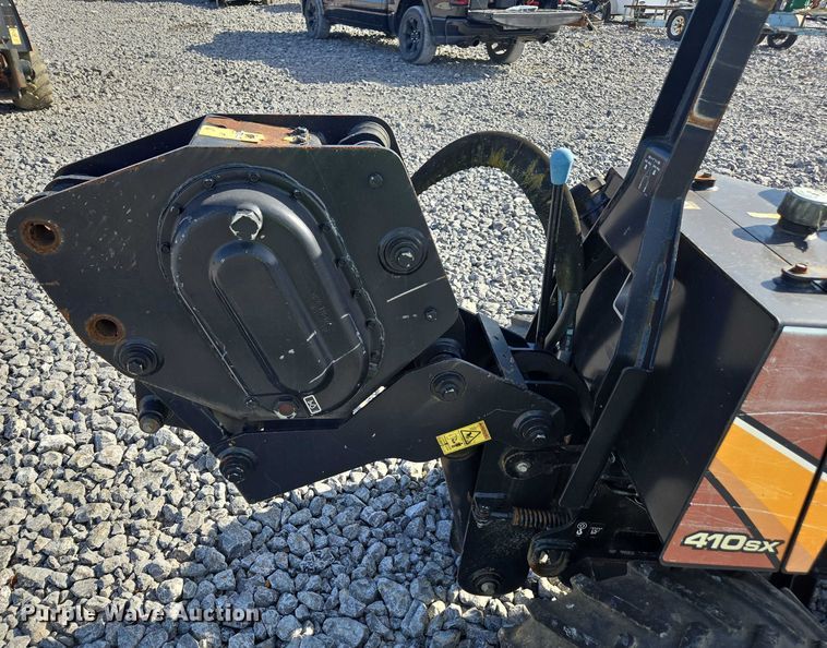 image for item YA2048 2015 Ditch Witch 410SX trencher