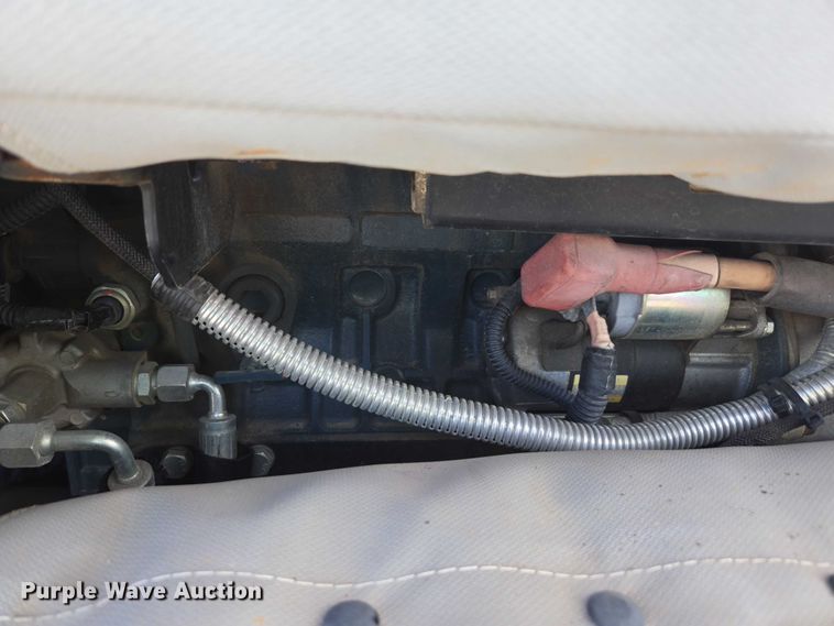 image for item YA2048 2015 Ditch Witch 410SX trencher