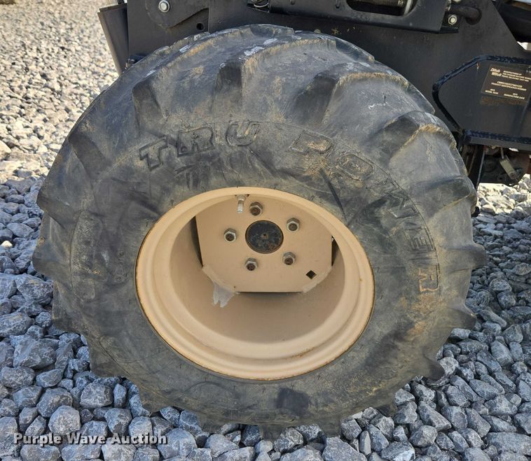 image for item YA2048 2015 Ditch Witch 410SX trencher