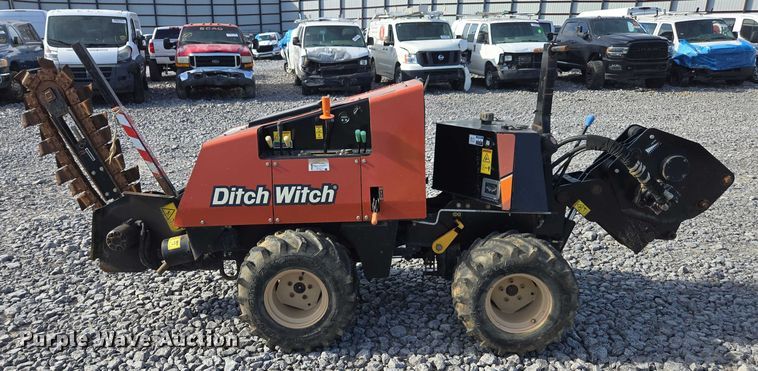 image for item YA2049 2018 Ditch Witch 410SK trencher
