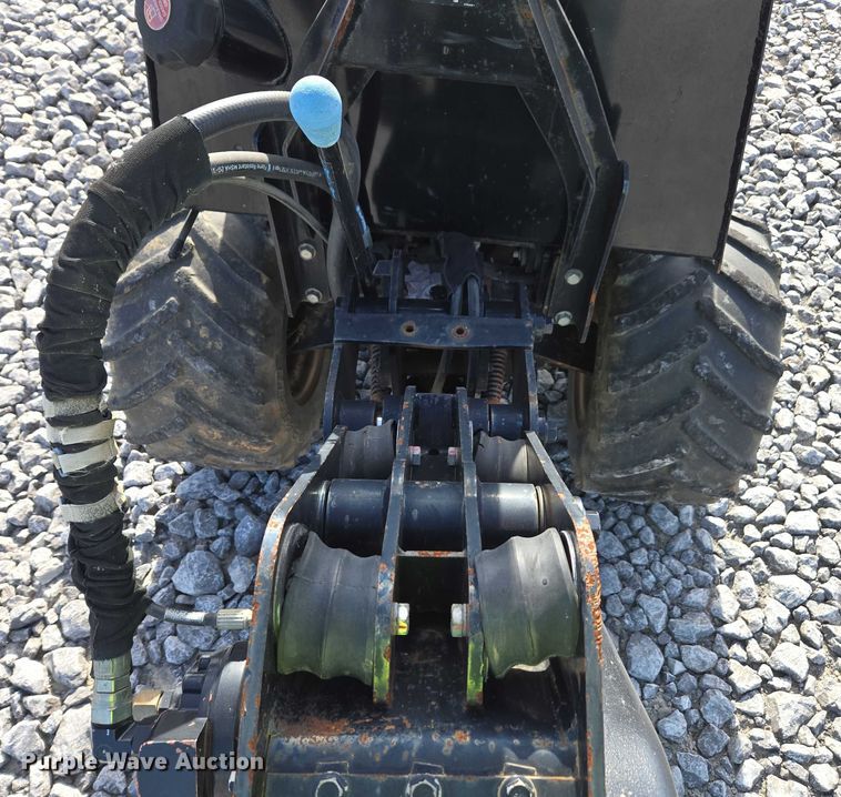 image for item YA2049 2018 Ditch Witch 410SK trencher