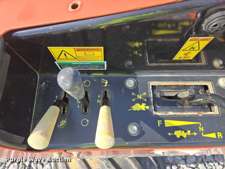 image for item YA2049 2018 Ditch Witch 410SK trencher