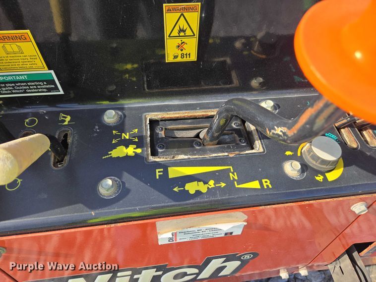 image for item YA2049 2018 Ditch Witch 410SK trencher