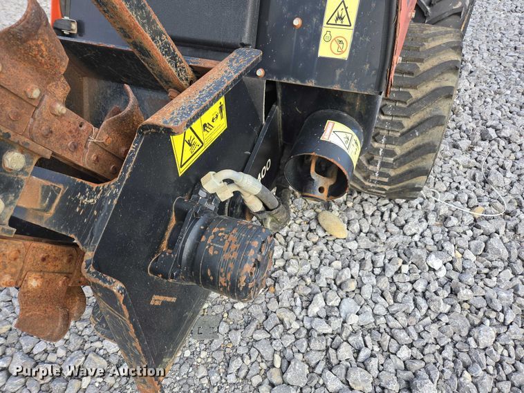 image for item YA2050 2015 Ditch Witch 410SX trencher