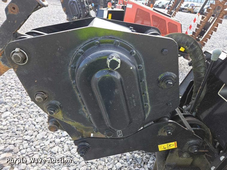 image for item YA2050 2015 Ditch Witch 410SX trencher