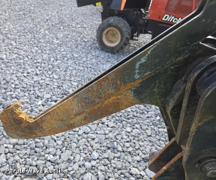 image for item YA2050 2015 Ditch Witch 410SX trencher