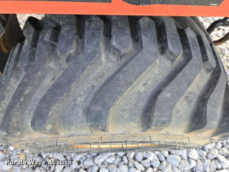 image for item YA2050 2015 Ditch Witch 410SX trencher