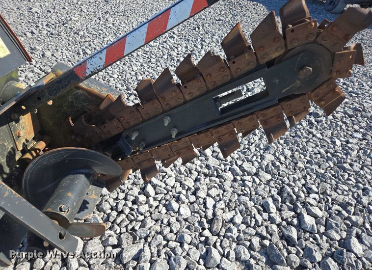 image for item YA2051 2016 Ditch Witch 410SX trencher