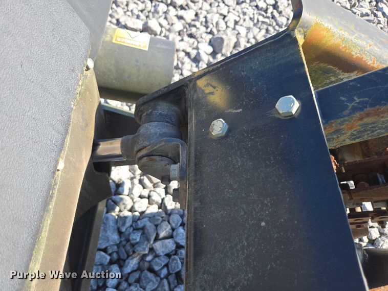 image for item YA2051 2016 Ditch Witch 410SX trencher