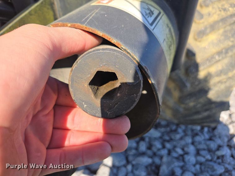 image for item YA2051 2016 Ditch Witch 410SX trencher