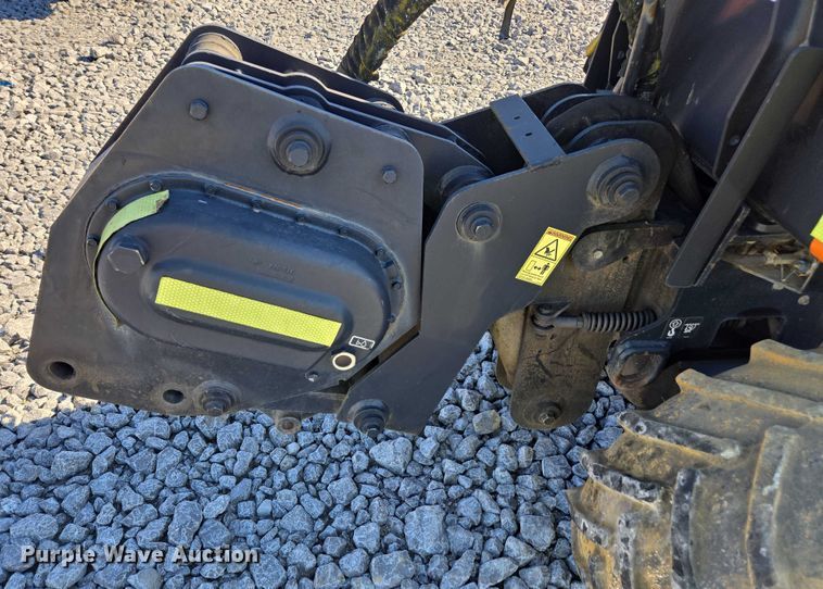 image for item YA2051 2016 Ditch Witch 410SX trencher