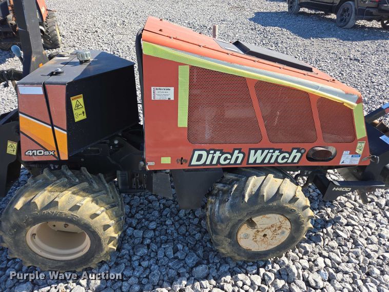 image for item YA2051 2016 Ditch Witch 410SX trencher