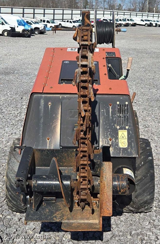 image for item YA2052 2016 Ditch Witch 410SX trencher