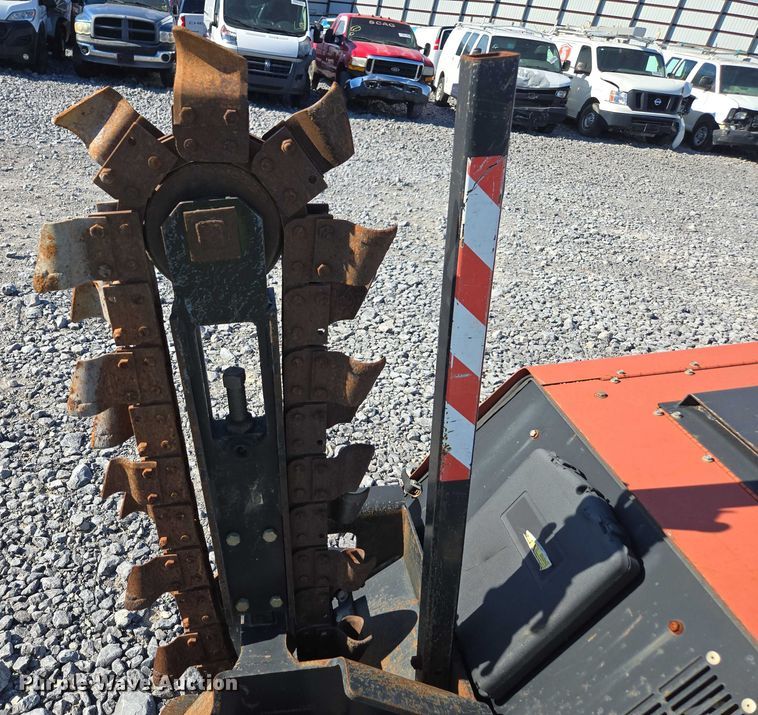 image for item YA2052 2016 Ditch Witch 410SX trencher