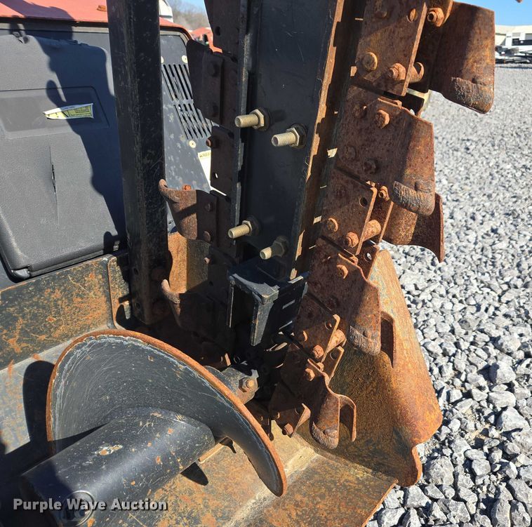 image for item YA2052 2016 Ditch Witch 410SX trencher