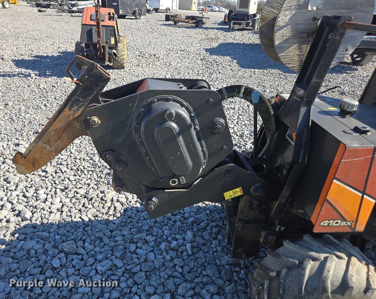 image for item YA2052 2016 Ditch Witch 410SX trencher