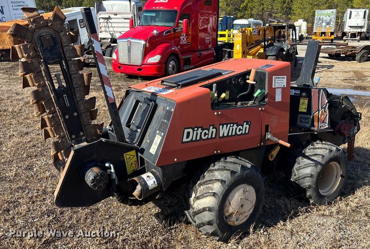 image for item YA2053 2017 Ditch Witch 410SX trencher