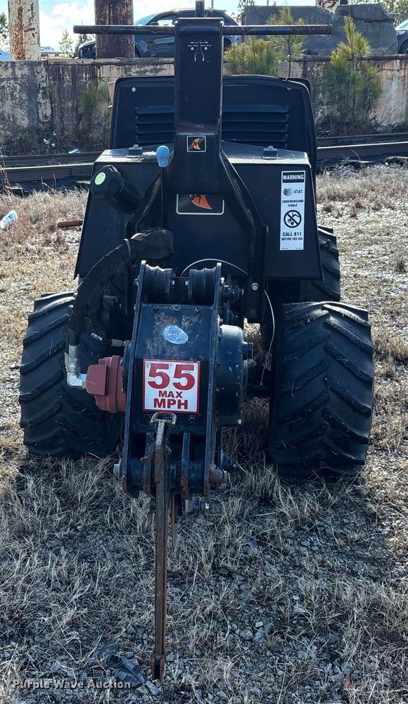 image for item YA2053 2017 Ditch Witch 410SX trencher