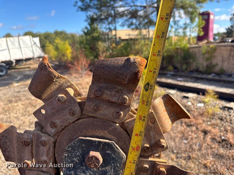 image for item YA2053 2017 Ditch Witch 410SX trencher