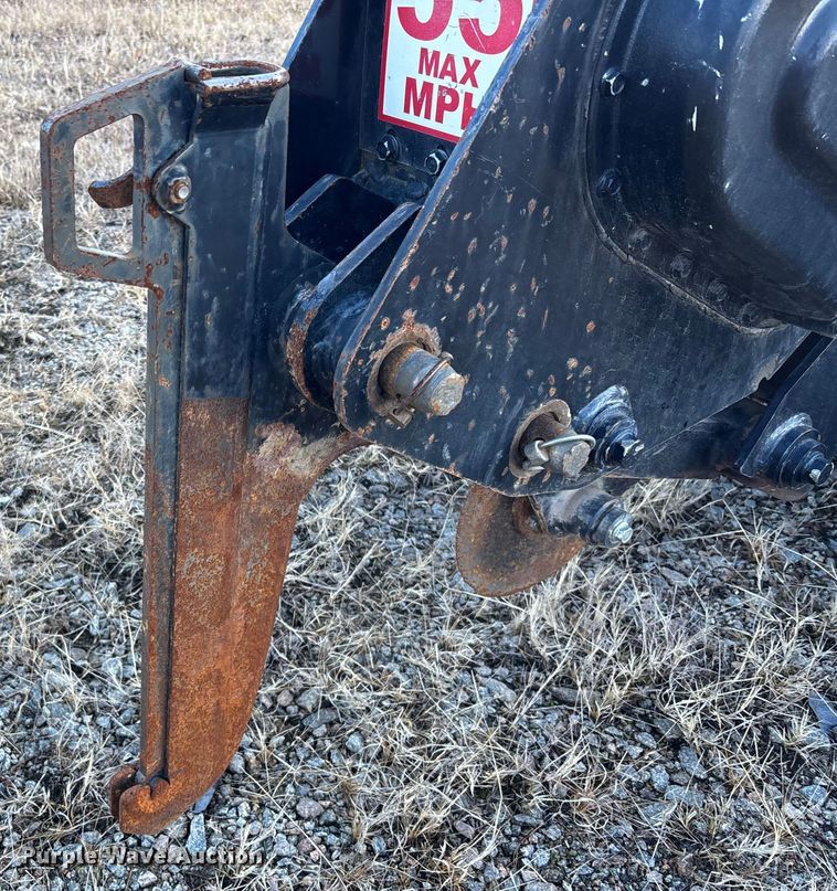 image for item YA2053 2017 Ditch Witch 410SX trencher